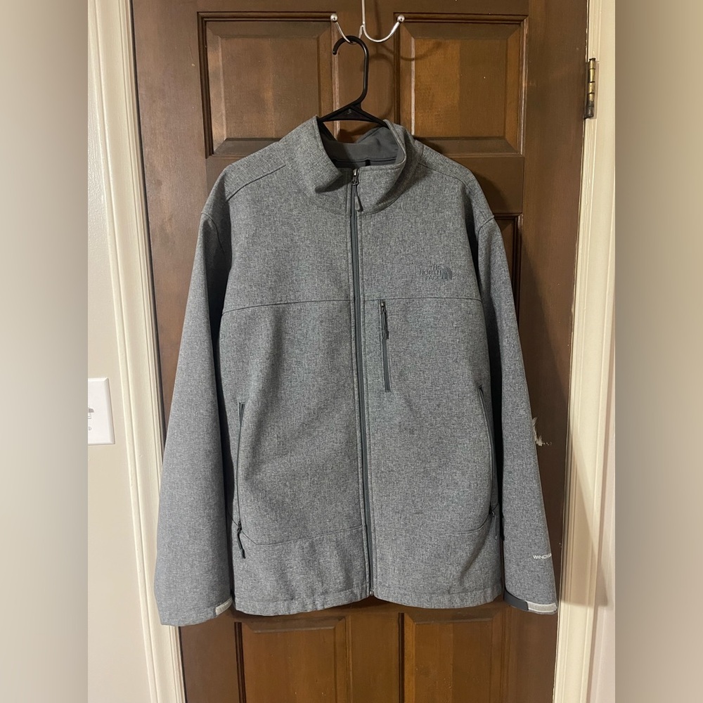 The North Face Men's Gray Lightweight Jacket